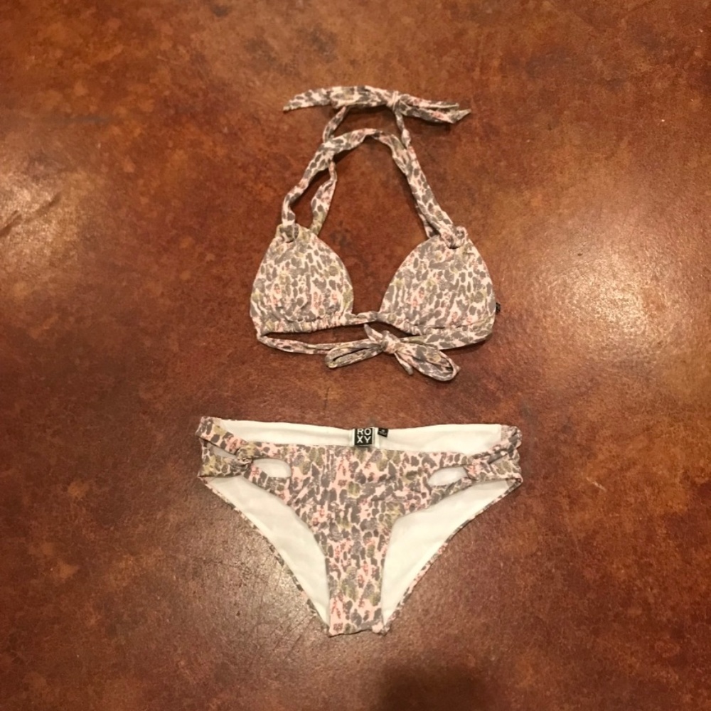NWOT - ROXY Swimsuit